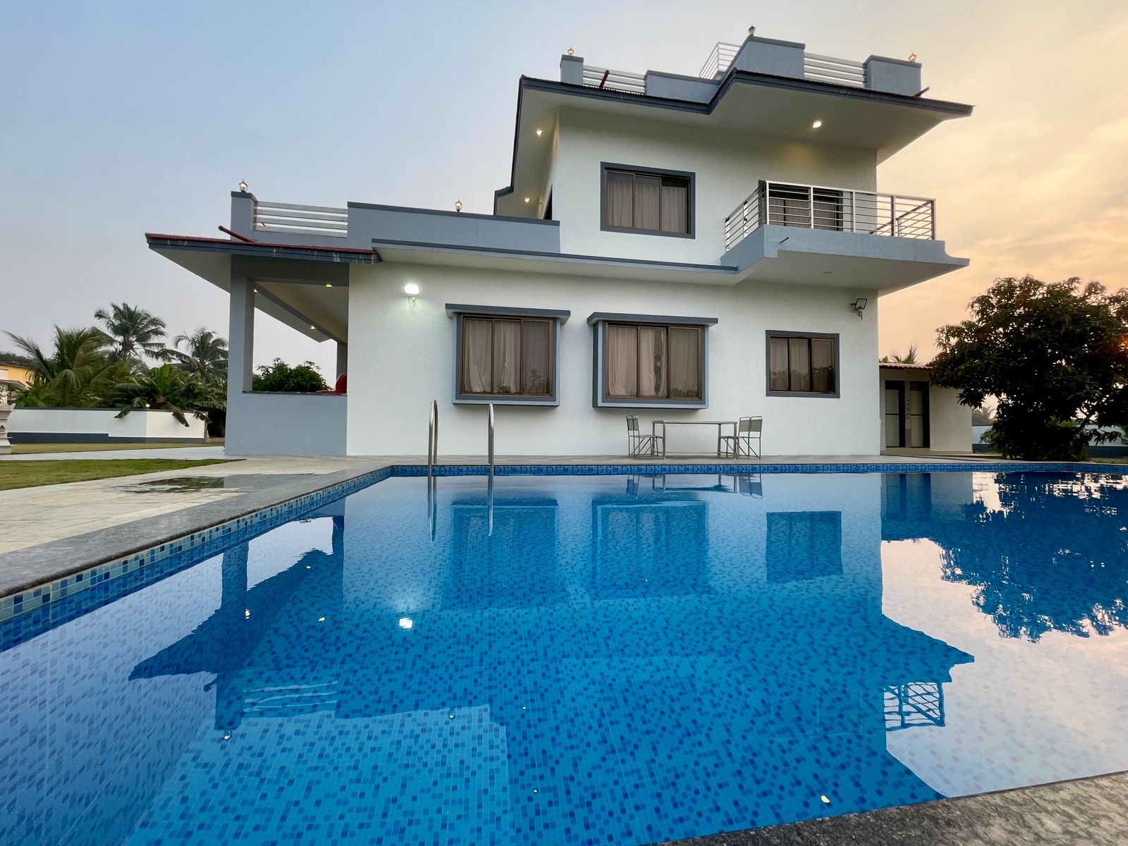 Aqua Solace Villa