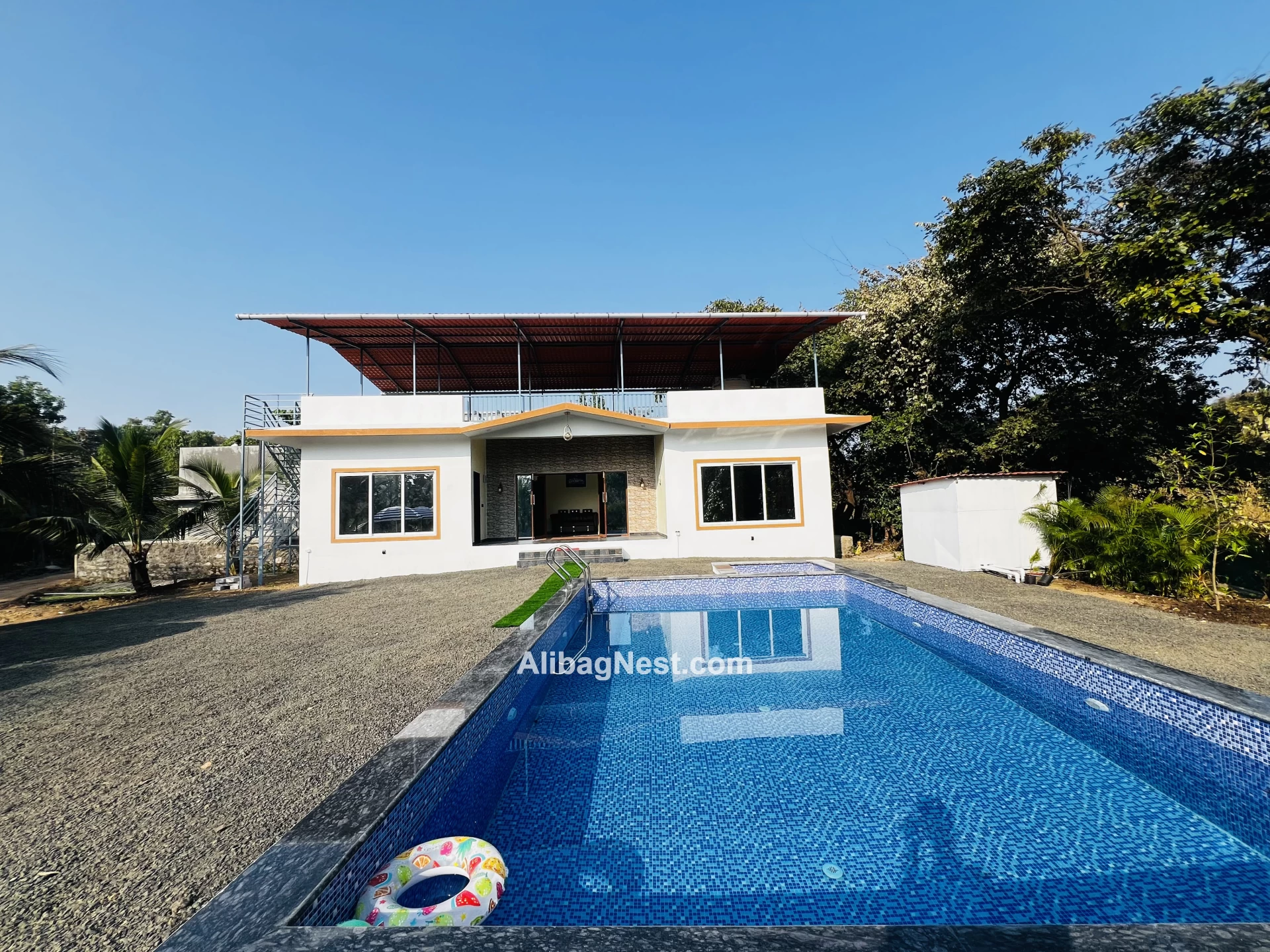 SunWhite Villa