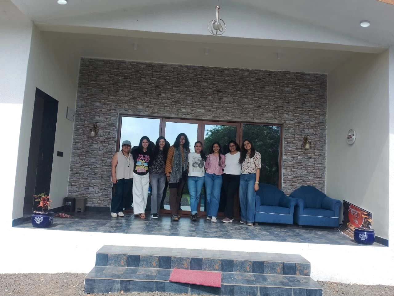 Happy Guests at SunWhite Villa