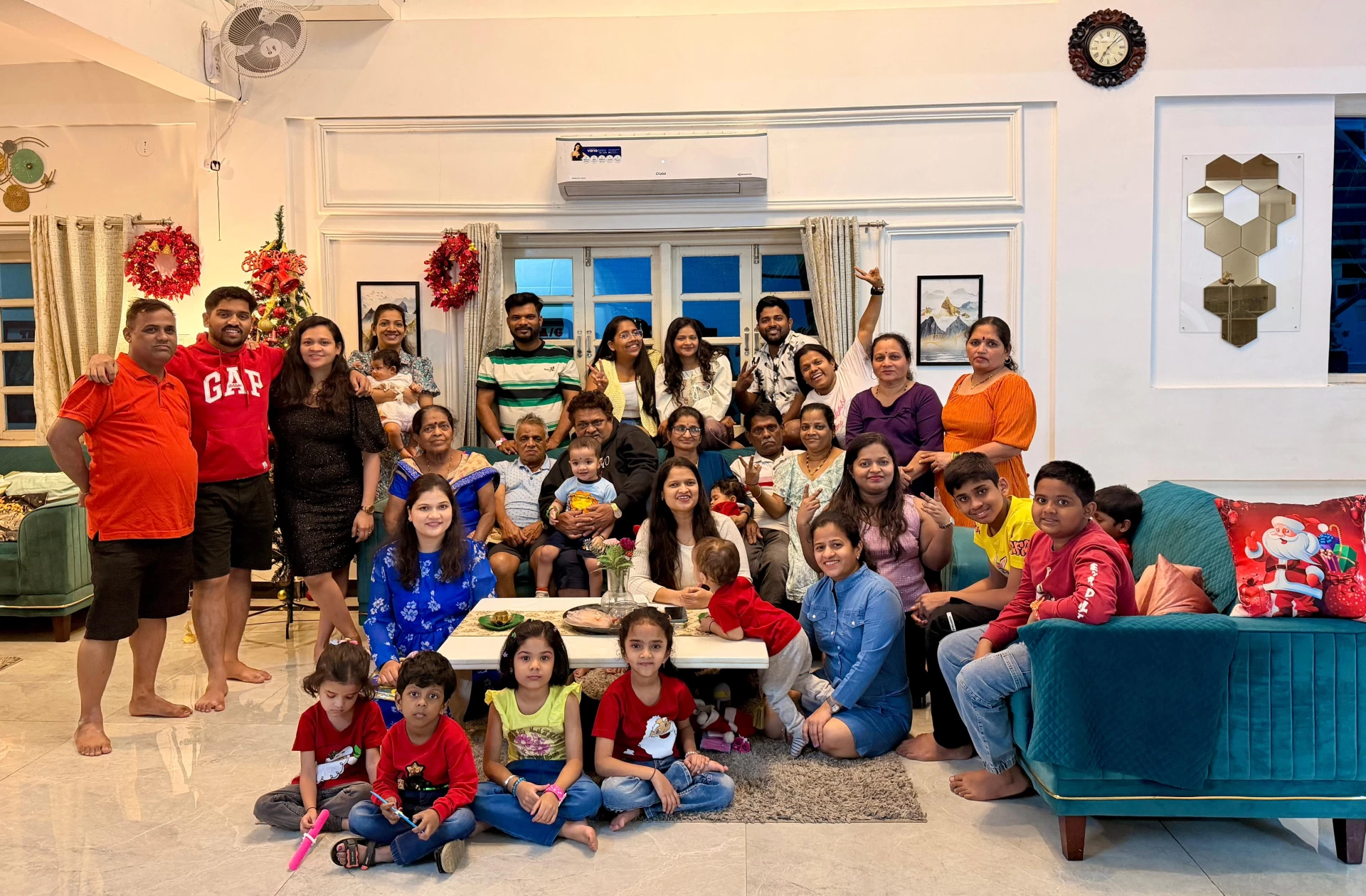Happy Guests at Casa Crown