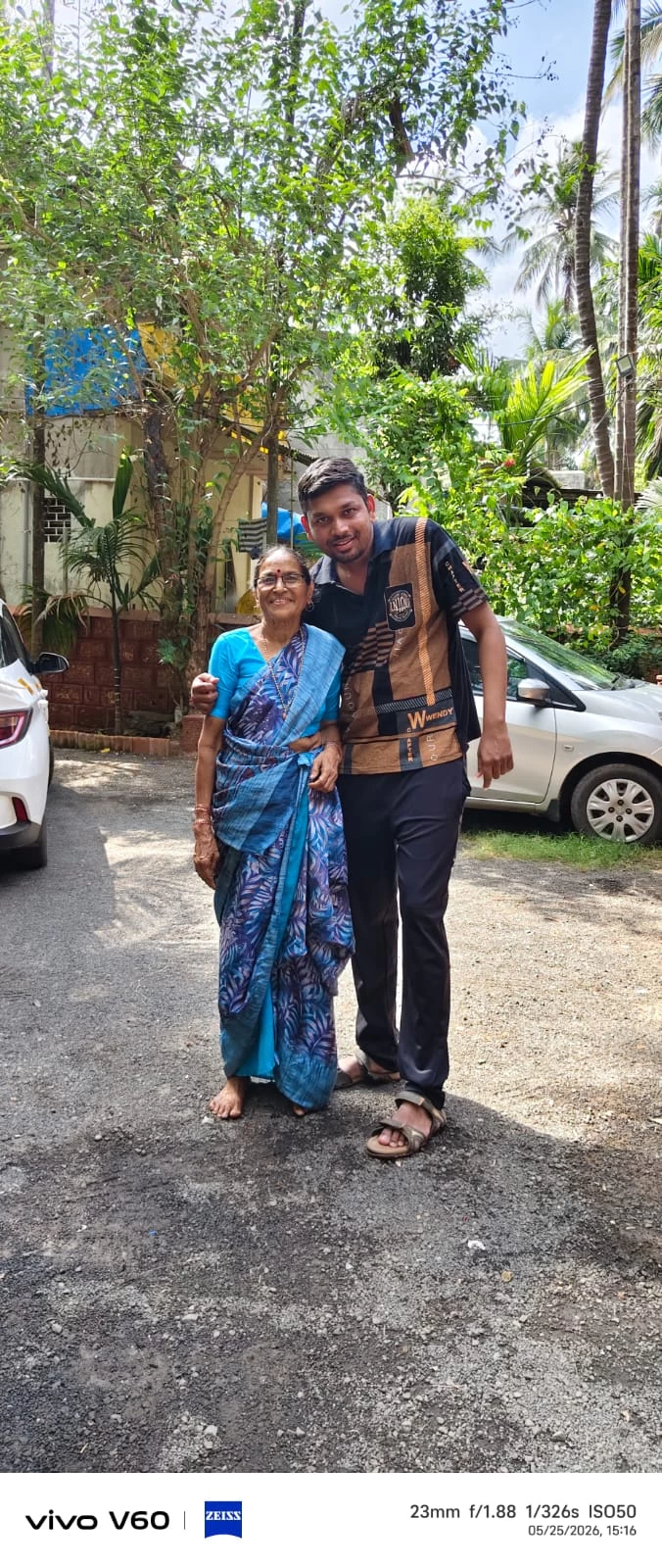 Happy Guests at Coco Raga Villa