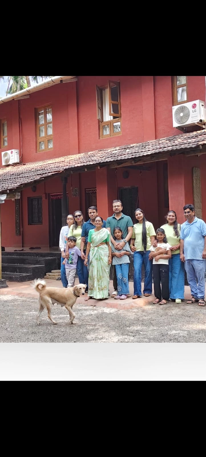 Happy Guests at Coco Raga Villa