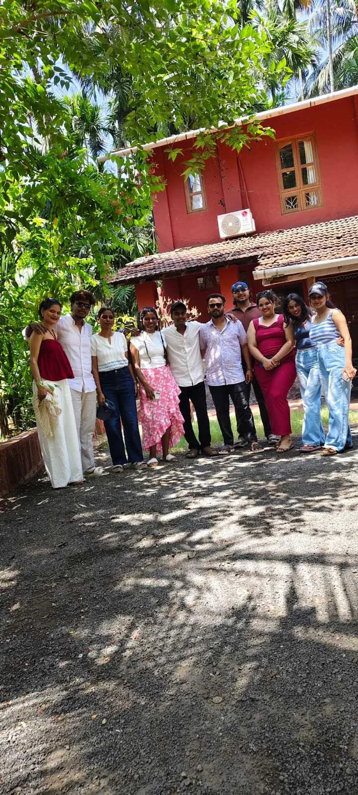 Happy Guests at Coco Raga Villa