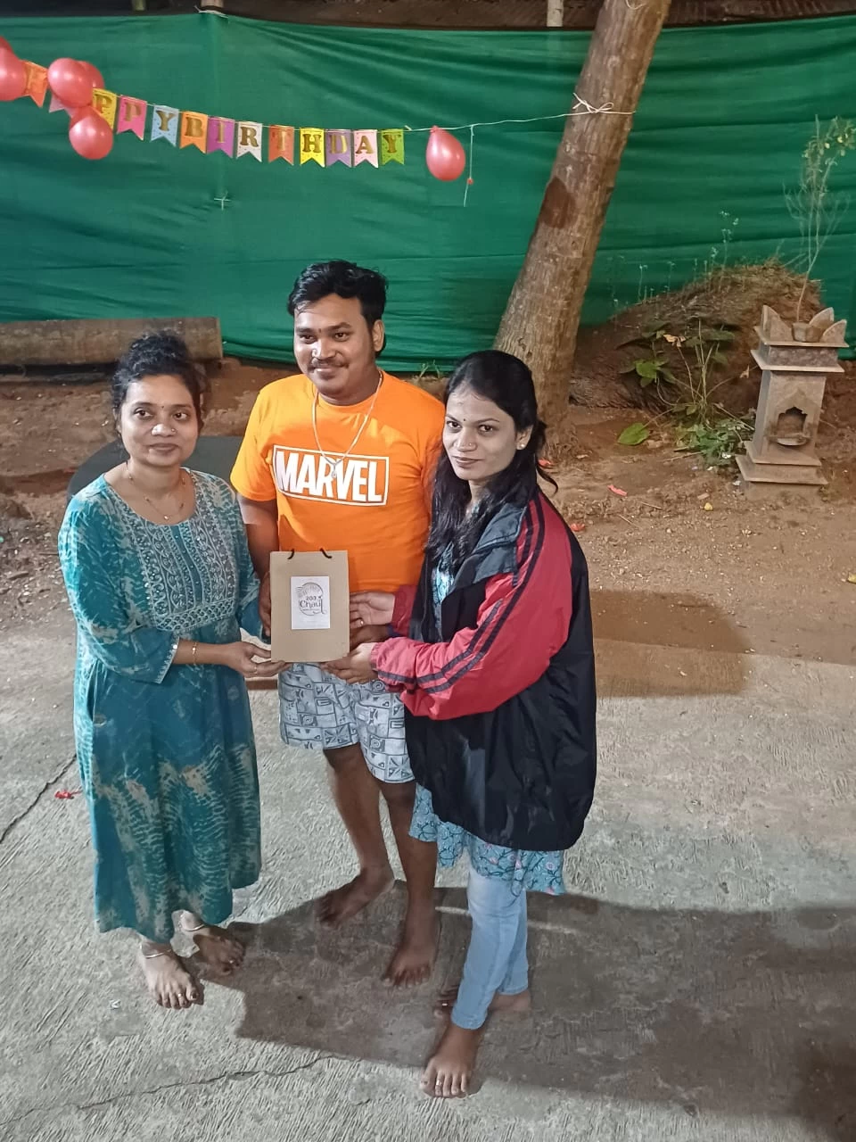Happy Guests at Coco Hut Villa