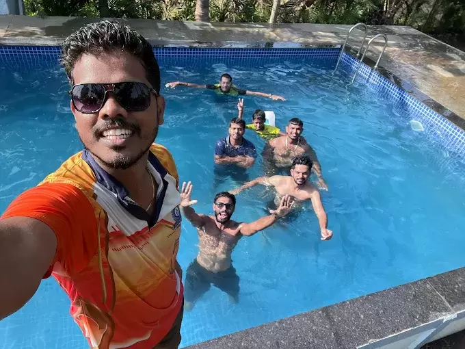Happy Guests at White Ocean Villa