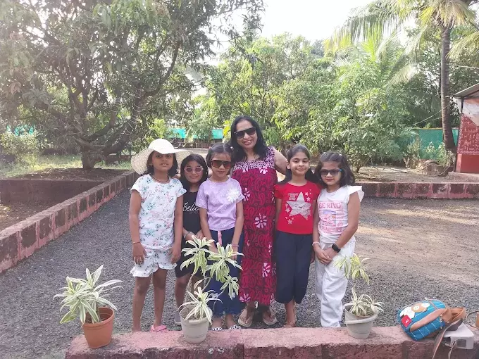 Happy Guests at Tulip Farms