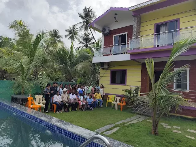 Happy Guests at Cozy Coral Villa