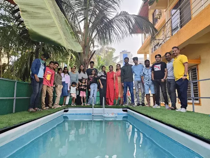 Happy Guests at Eco Spring Home