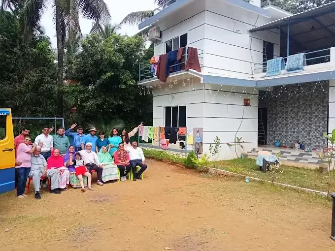 Happy Guests at Cozy Moon Villa