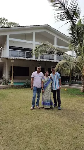 Happy Guests at Grand Ocean Villa