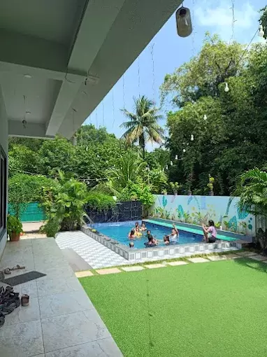 Happy Guests at Casa Canopy