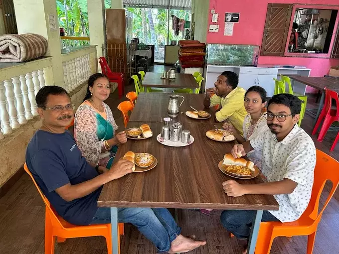Happy Guests at Coral Oasis Villa